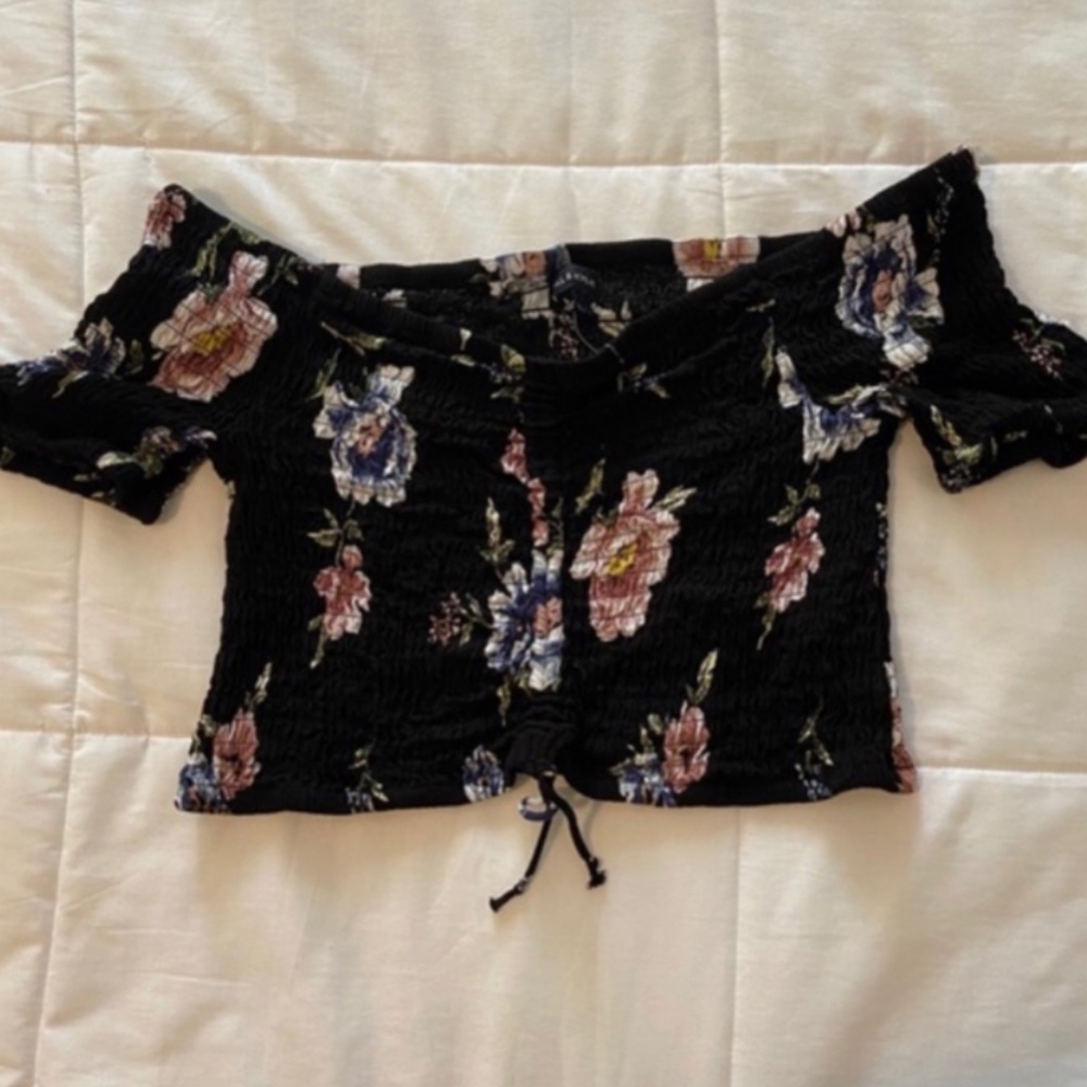 Kendall and Kylie Pacsun set